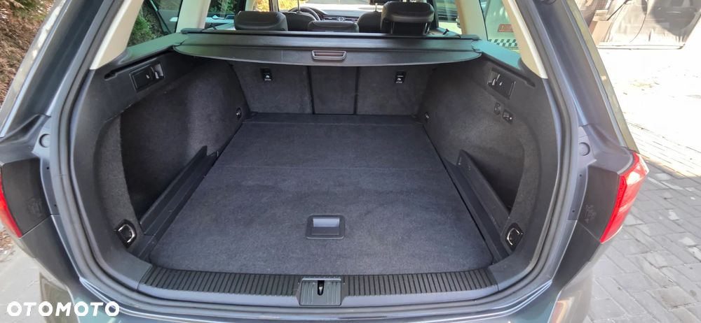 Volkswagen Passat Variant 2.0 TDI BMT Highline DSG - 35