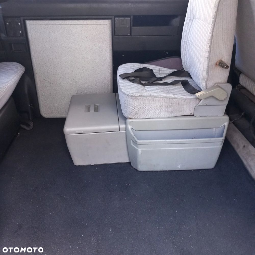Volkswagen Transporter - 10