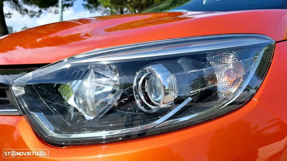 Renault Captur 1.5 dCi Initiale Paris EDC - 8