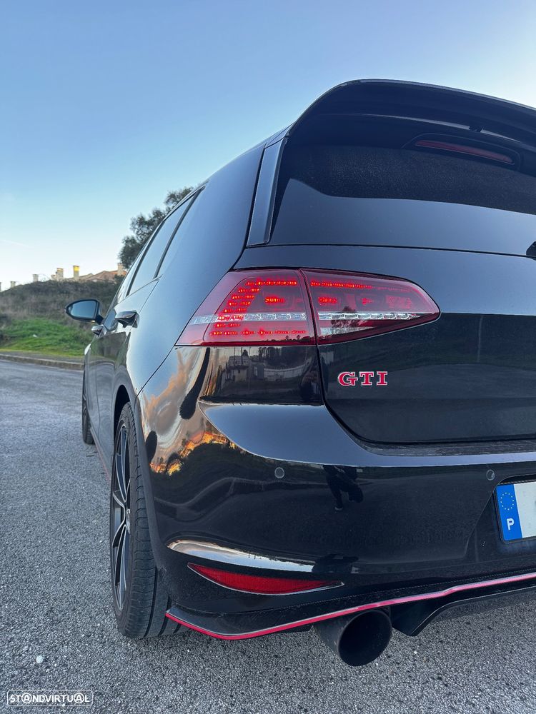 VW Golf GTI Clubsport DSG - 4