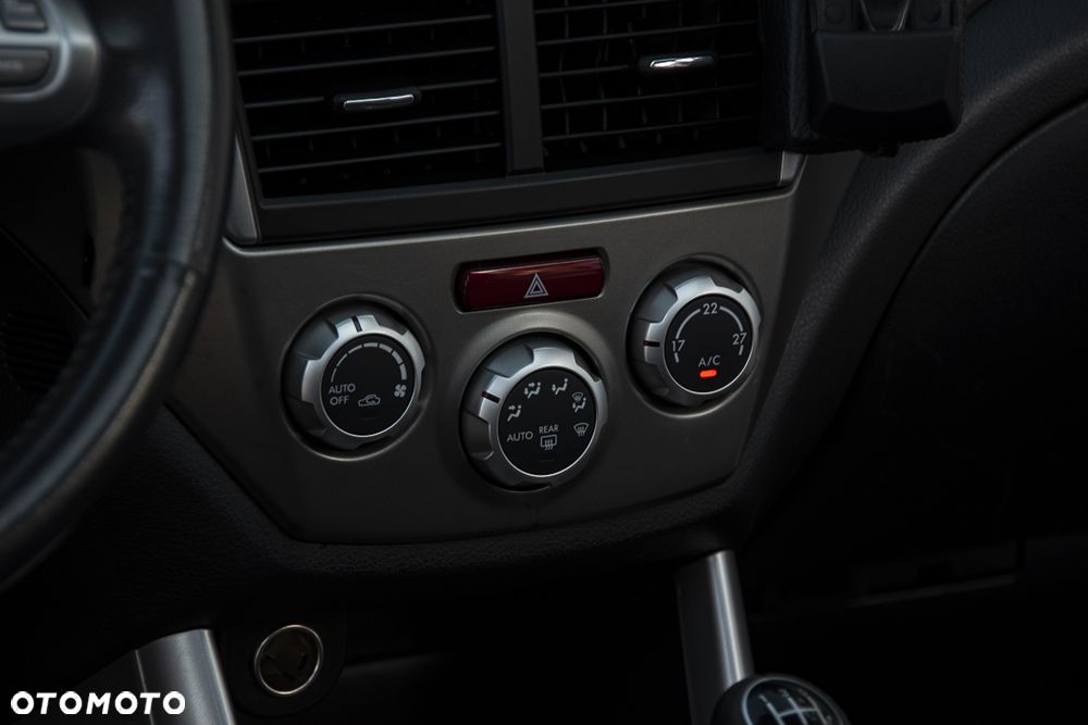 Subaru Forester 2.0X Exclusive - 34