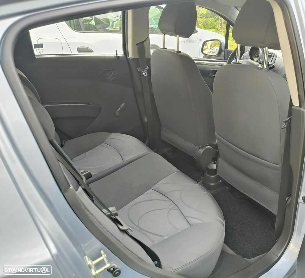 Chevrolet Spark 1.0 LS Bi-Fuel - 17