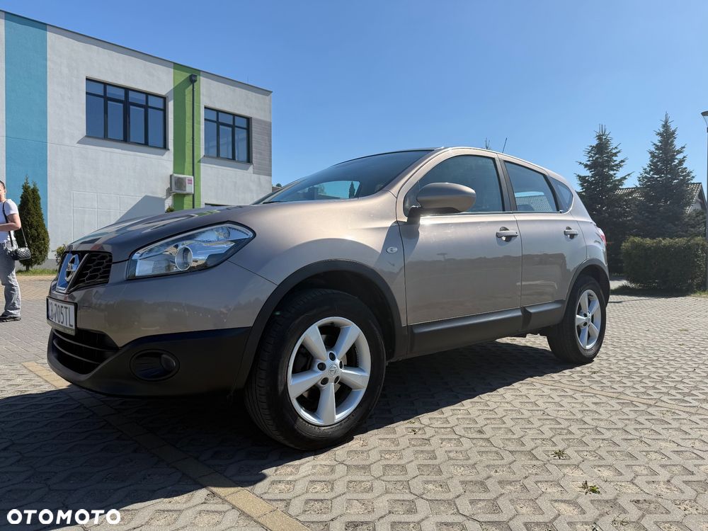 Nissan Qashqai - 1