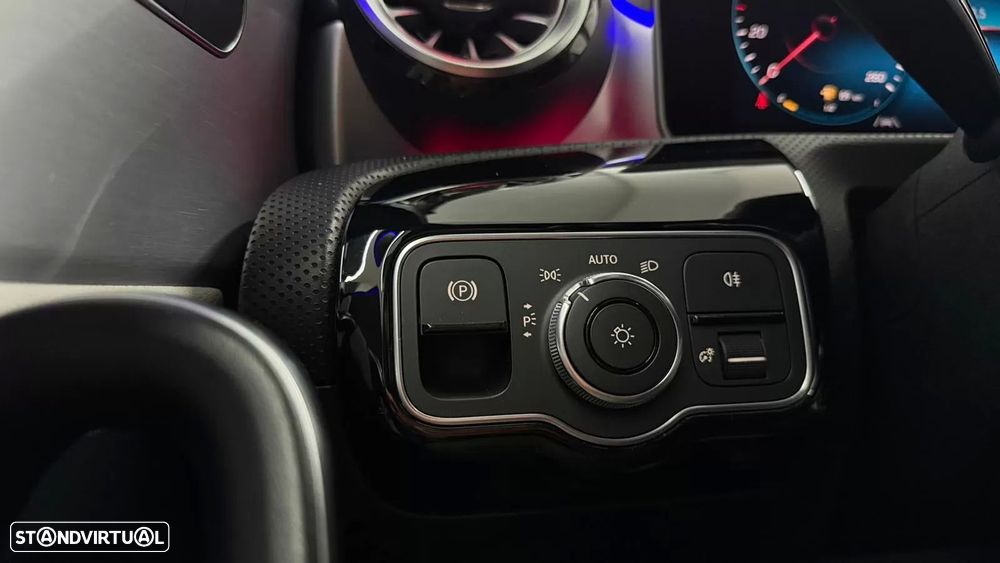 Mercedes-Benz A 180 d AMG Line Aut. - 21