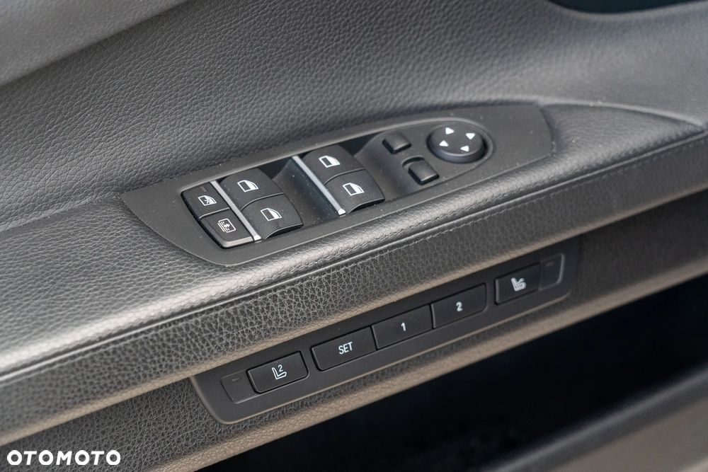 BMW Seria 7 730d xDrive - 17