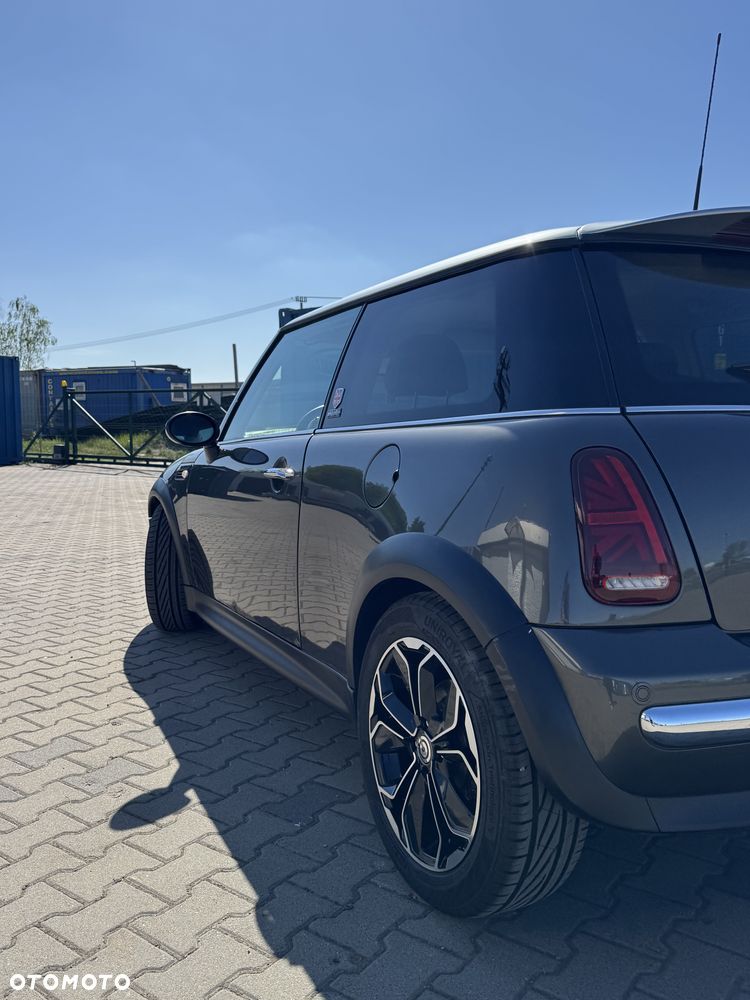 MINI ONE - 5