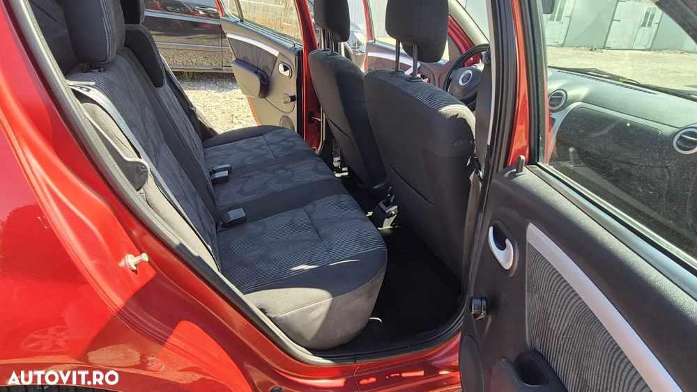 Dacia Sandero 1.2 16V 75 Laureate - 10