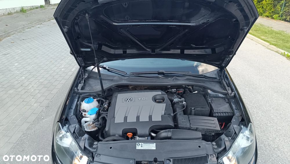 Volkswagen Golf 1.6 TDI DPF Comfortline - 31