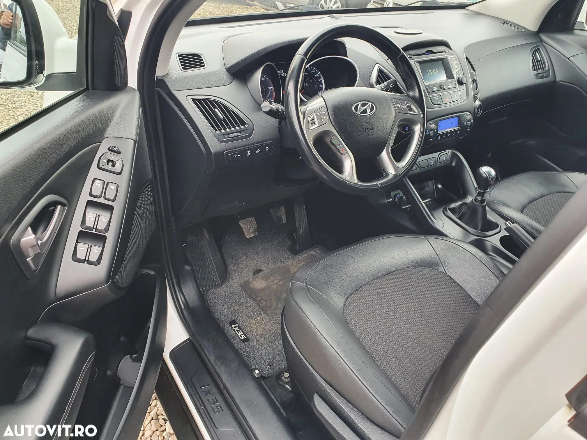 Hyundai ix35 2.0 CRDI 4WD Premium - 8