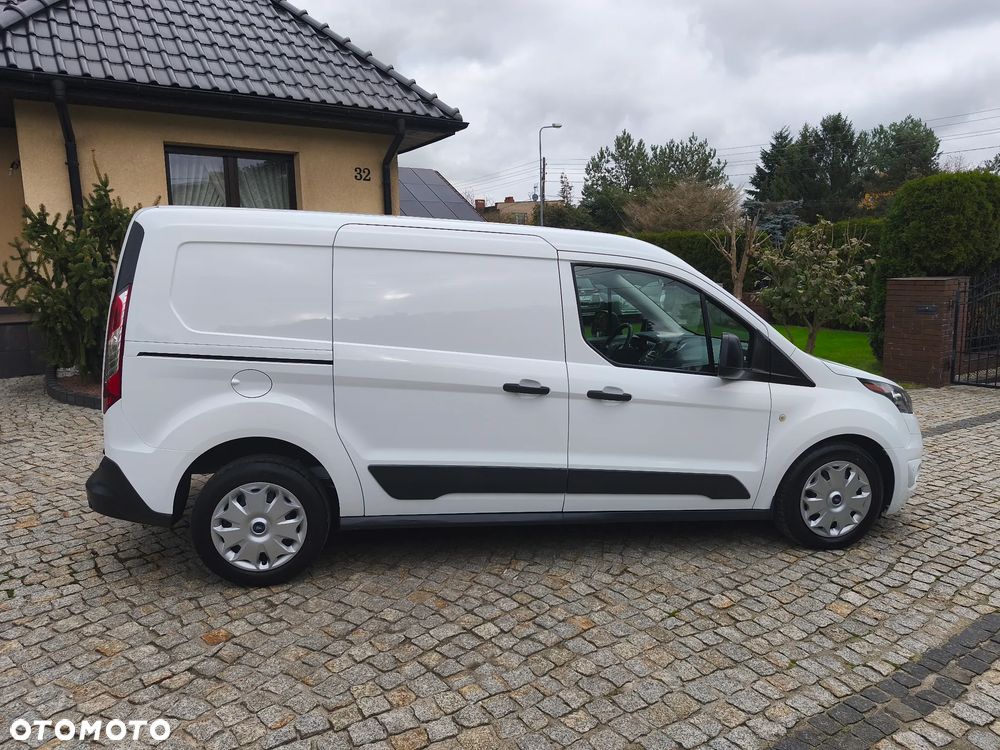 Ford Transit Connect - 13