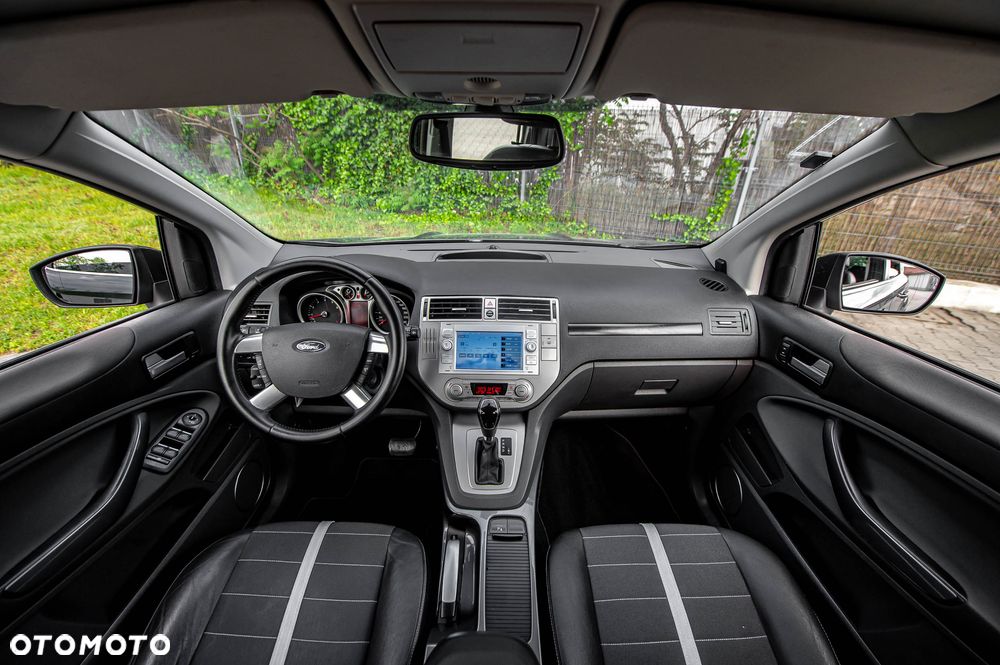Ford Kuga 2.5 4x4 Titanium - 19