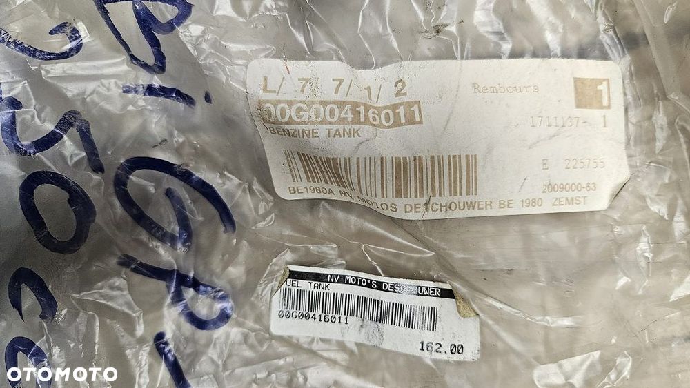 Bak Zbiornik Paliwa Derbi GP1 50 / 125 / 250  00G00416011 - 12