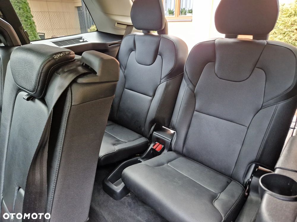 Volvo XC 90 T6 AWD Momentum 7os - 25