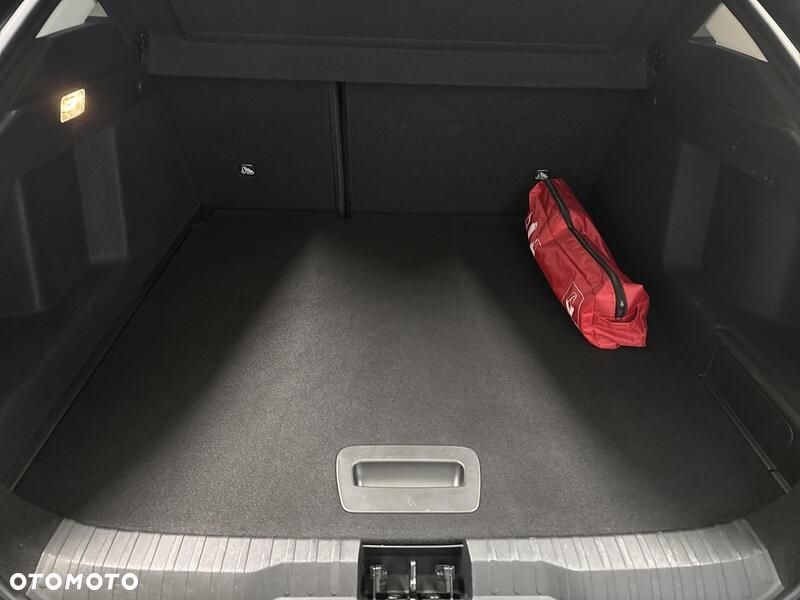 Renault Arkana 1.6 E-TECH Intens MMT - 23