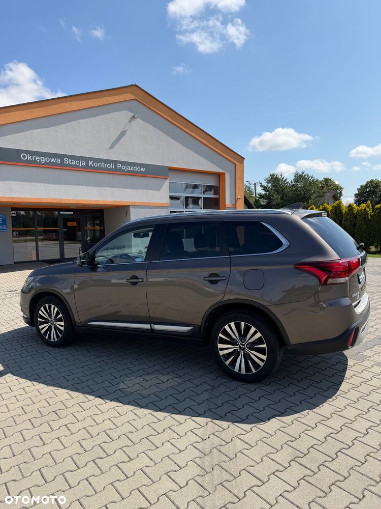 Mitsubishi Outlander 2.0 Instyle SDA 4WD CVT - 4