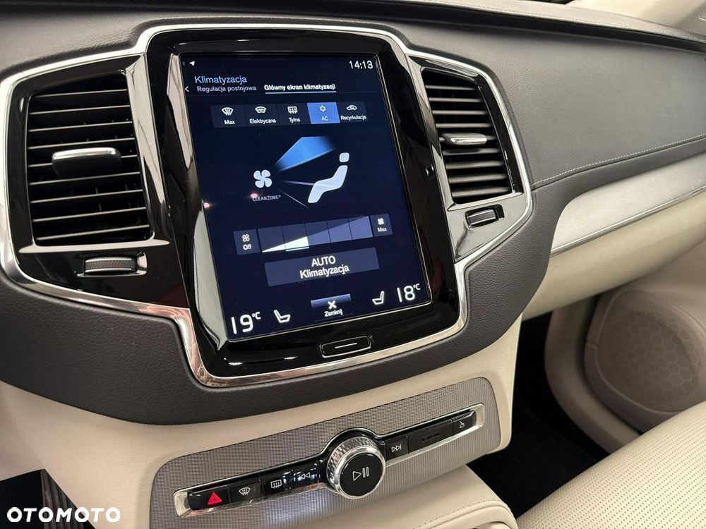 Volvo XC 90 - 24