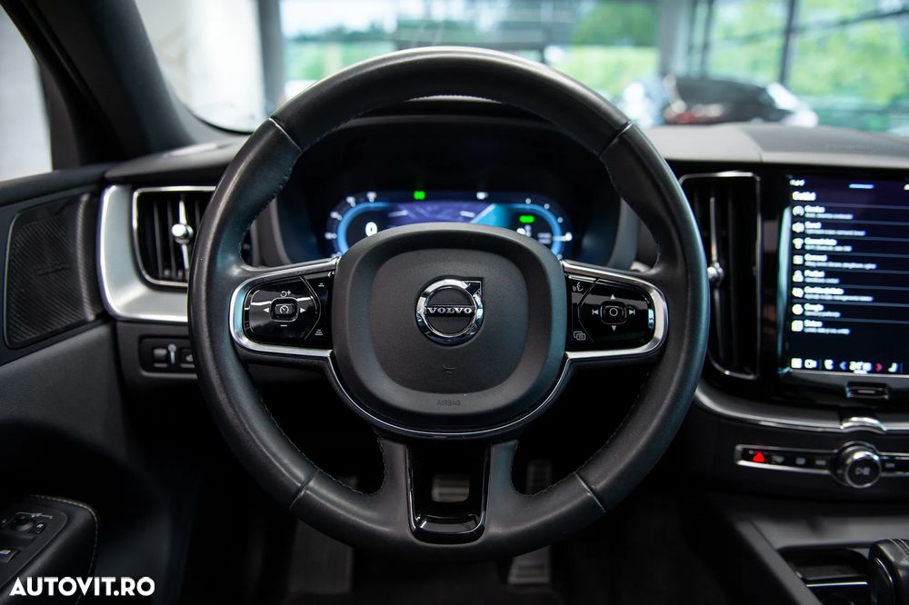 Volvo XC 60 T8 Twin Engine AWD Inscription - 18