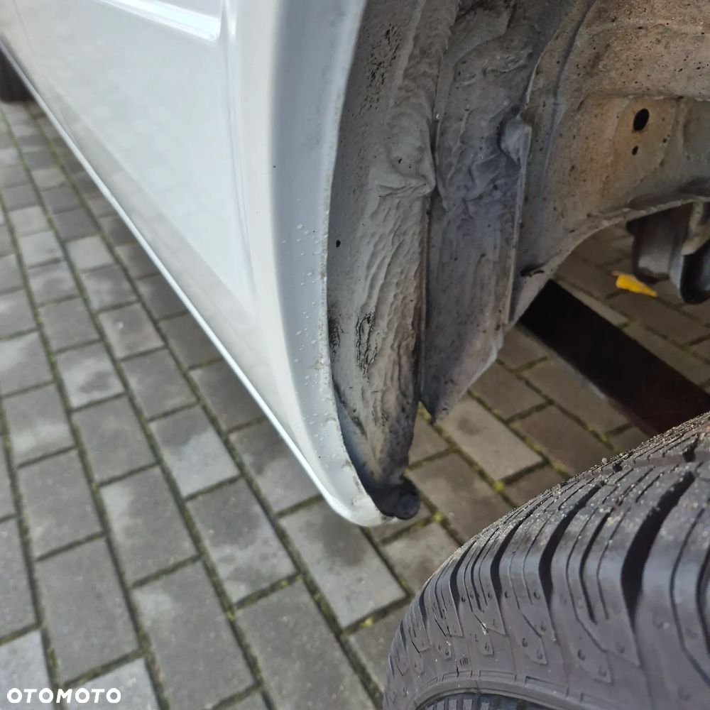 Mercedes-Benz Sprinter - 20