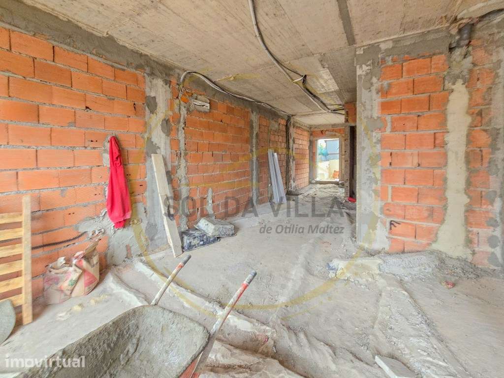 Moradia em banda T3 - Quinta do Conde, Sesimbra - 390.000€ - Grande imagem: 4/18