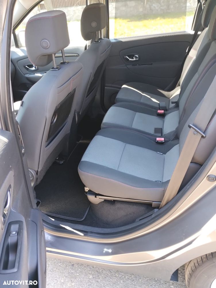 Renault Scenic - 11