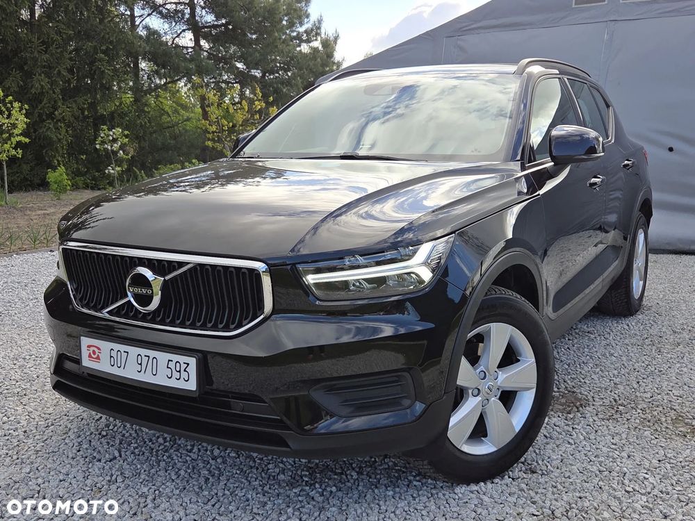 Volvo XC 40 T2 Momentum - 1