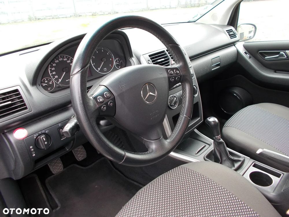 Mercedes-Benz Klasa A 170 Classic - 19