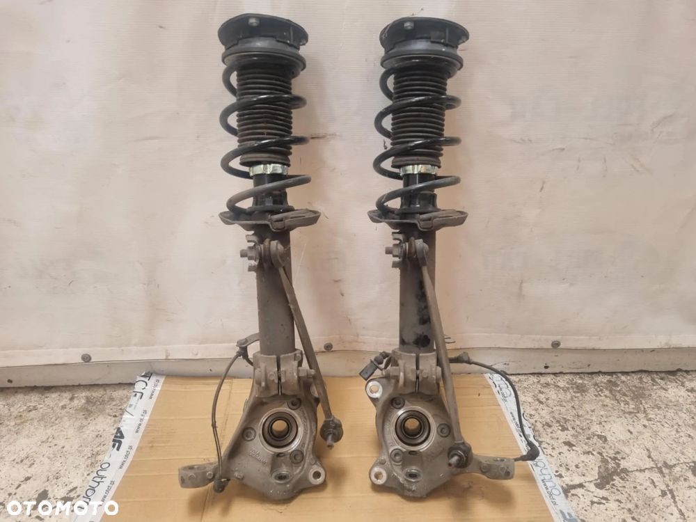SKODA OCTAVIA IV VRS ZWROTNICA AMORTYZATOR LEWA PRAWA 5WA407257A 5WA407258A 5WA413031AP - 1