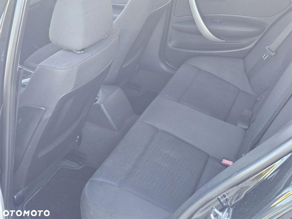 BMW Seria 1 118d DPF Edition Sport - 12
