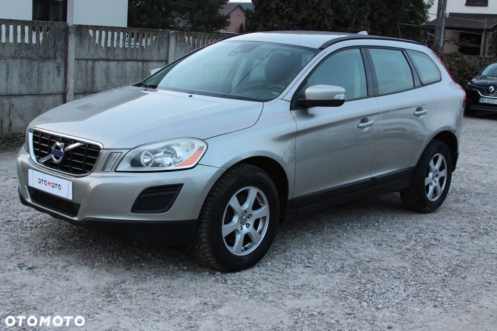 Volvo XC 60 D4 Momentum - 6