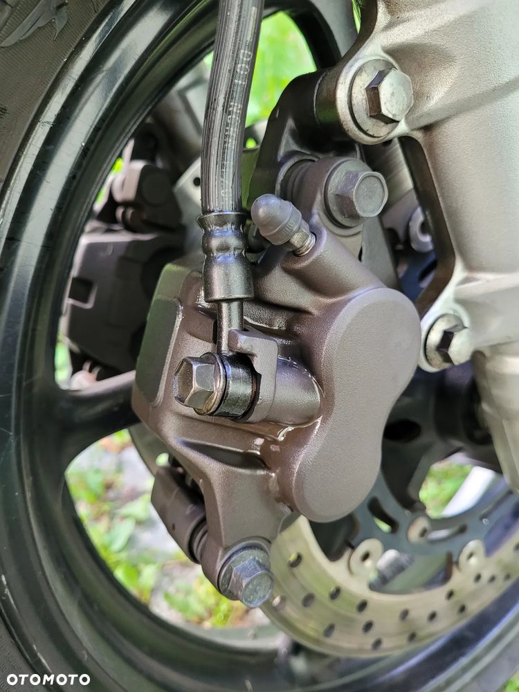 Yamaha FZ6 - 15