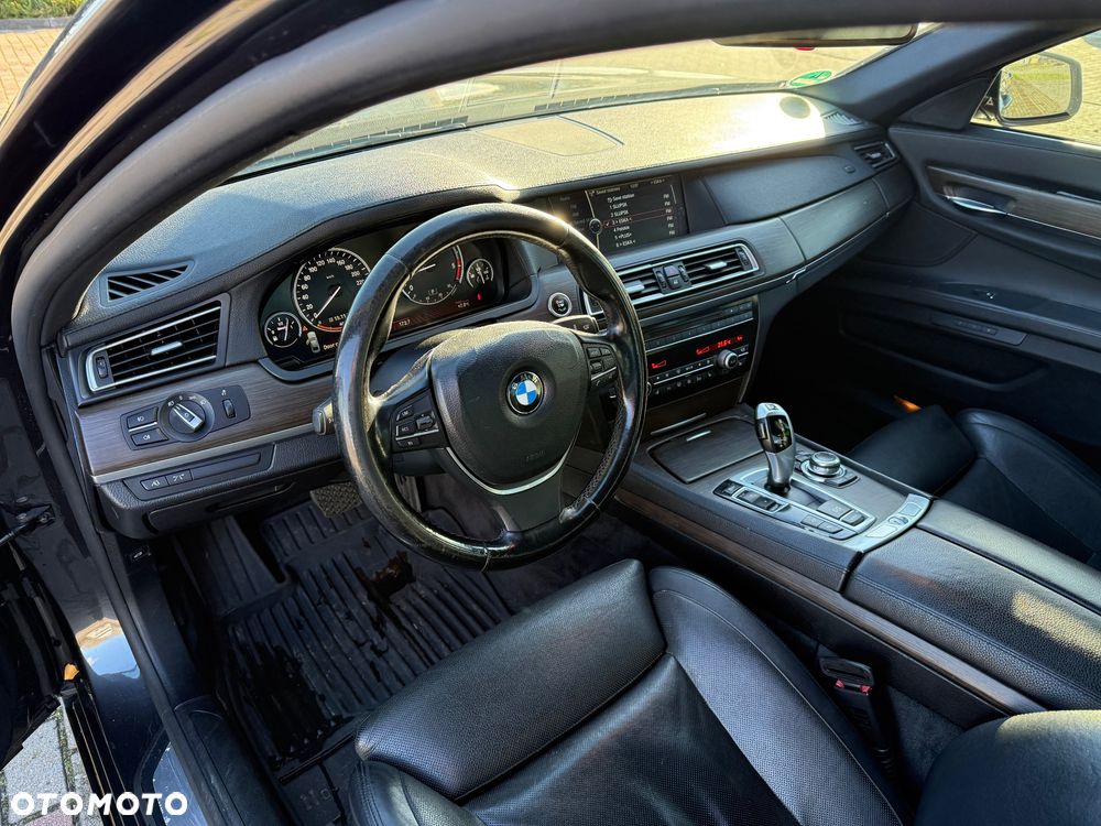 BMW Seria 7 730d - 11