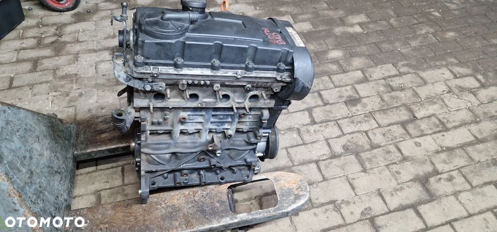 SILNIK VW PASSAT B6 Golf V Touran 2.0Tdi BKD - 4