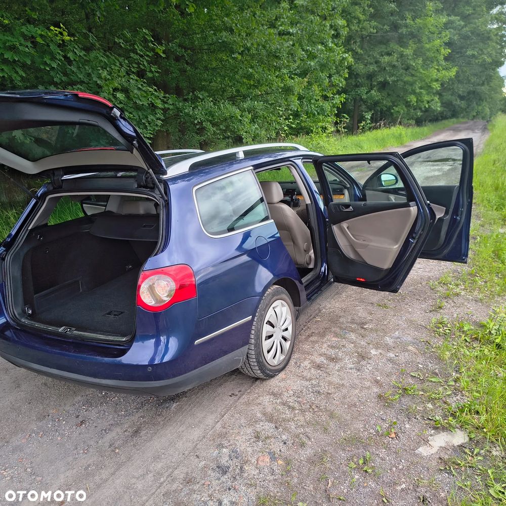 Volkswagen Passat 2.0 TDI Highline - 10