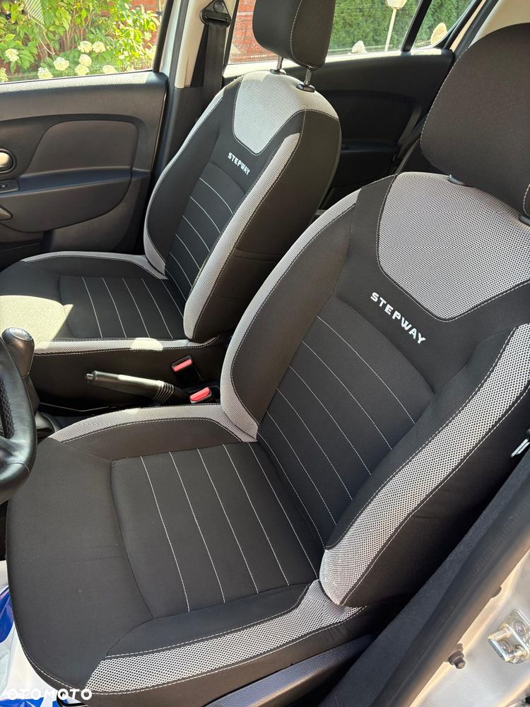 Dacia Sandero TCe 90 (S&S) Comfort - 28
