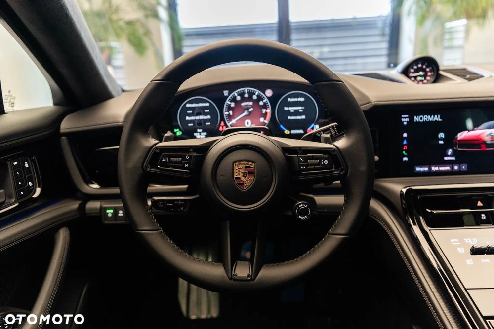 Porsche Panamera GTS - 18
