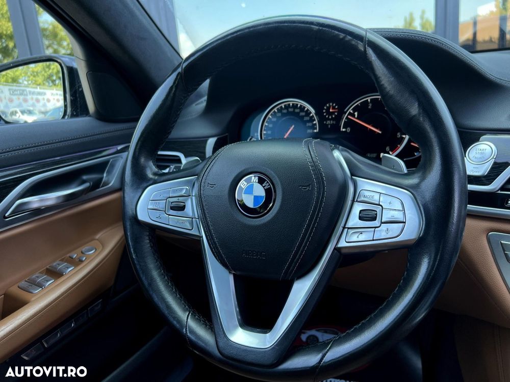 BMW Seria 7 - 10