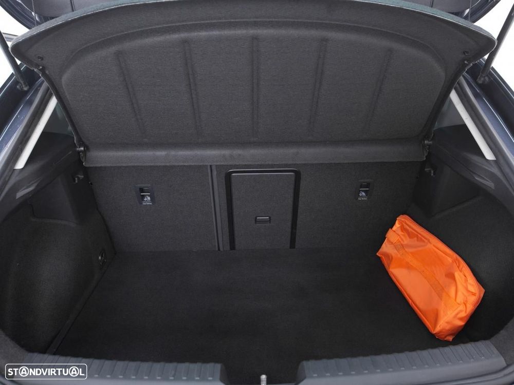 SEAT Leon 1.4 e-Hybrid Xcellence DSG - 13