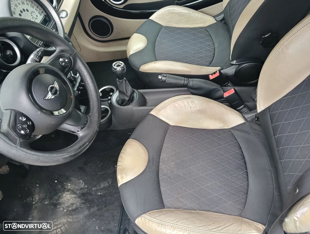 MINI 3 Portas Cooper D - 11