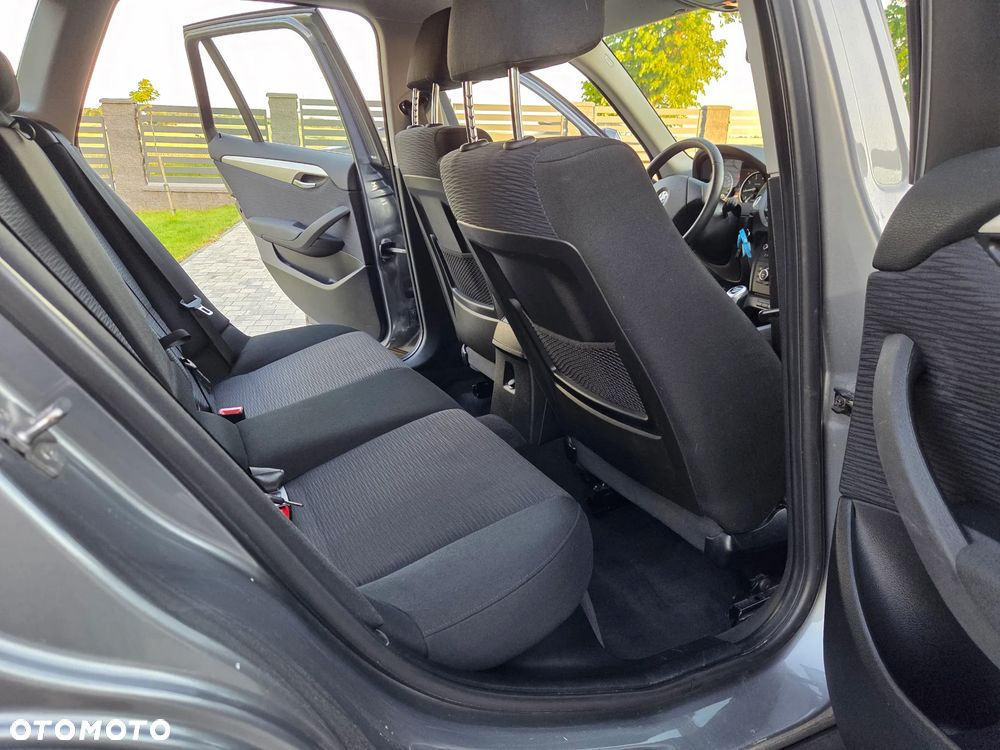 BMW X1 sDrive18i xLine - 13