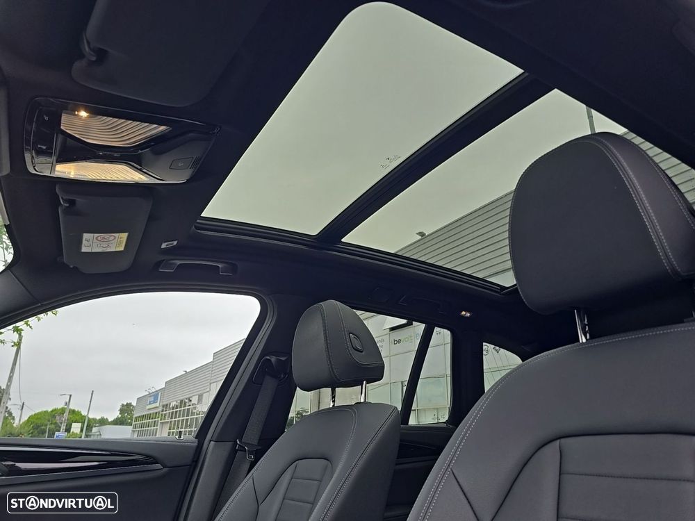 BMW iX3 Inspiring - 16