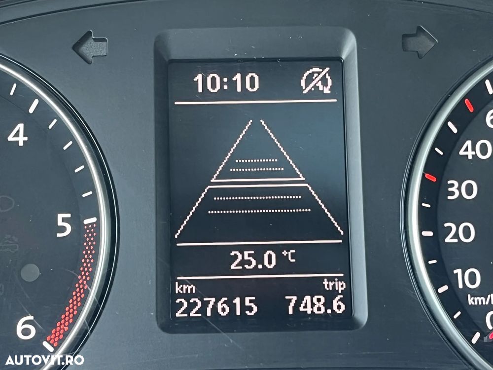Volkswagen Sharan - 25