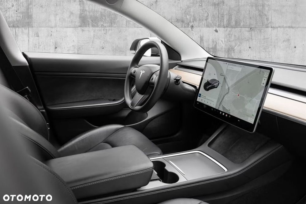 Tesla Model 3 Premium Langstreckenbatterie AWD Dual Motor - 13