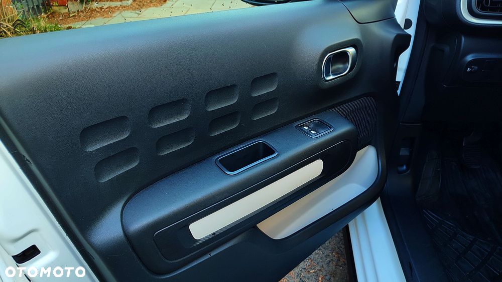 Citroën C3 BlueHDi 100 S&S SHINE - 30