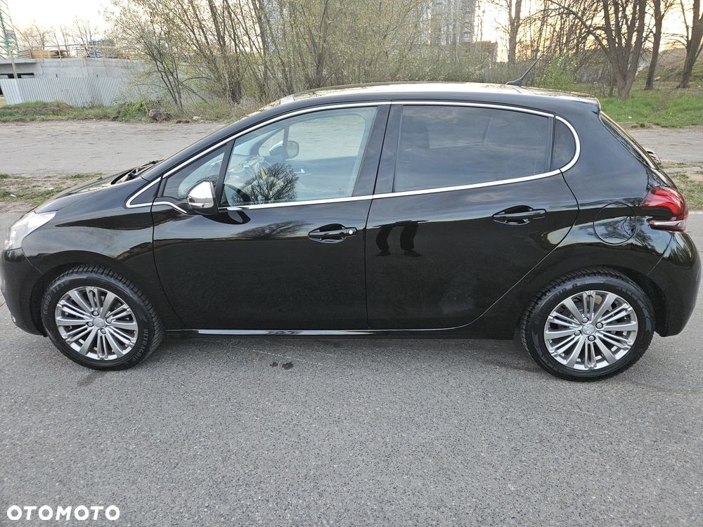 Peugeot 208 1.2 PureTech Allure S&S - 6