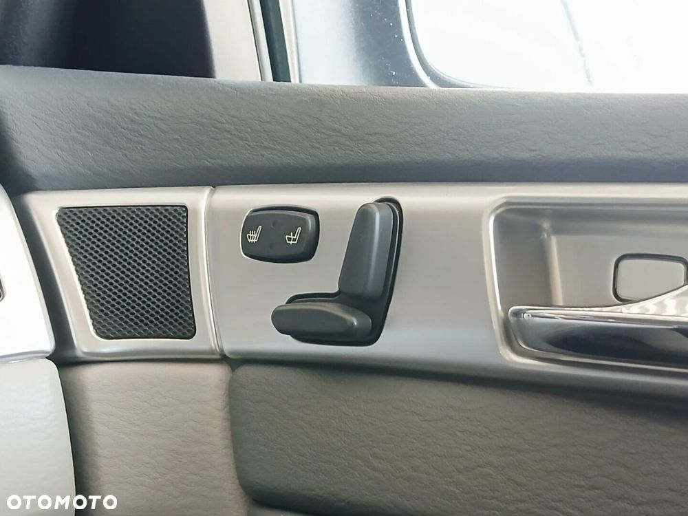 Chrysler Pacifica - 28