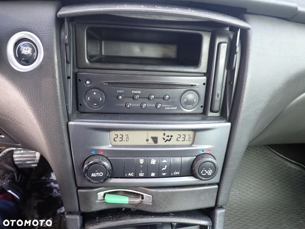 CZĘŚCI - Renault Laguna II 1,9 DCI 120KM F9Q750 KOMBI PK6018 lakier TEB66 2003r INDEX - 9846 - 11