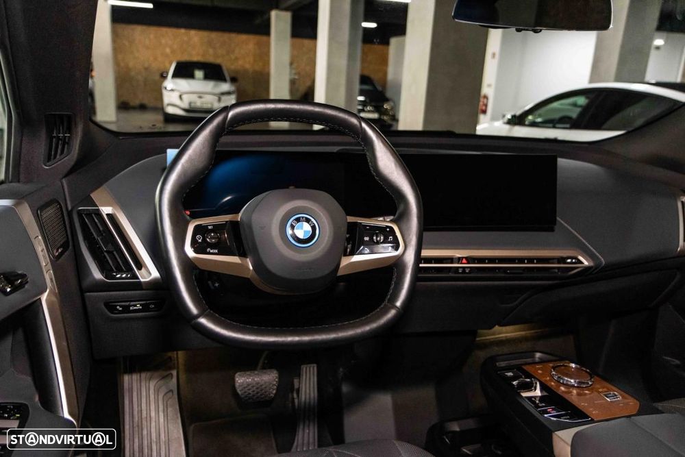 BMW iX M60 - 45