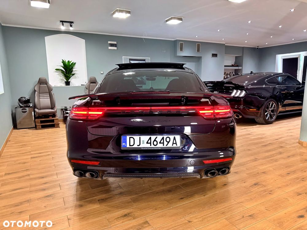 Porsche Panamera Turbo Executive - 9