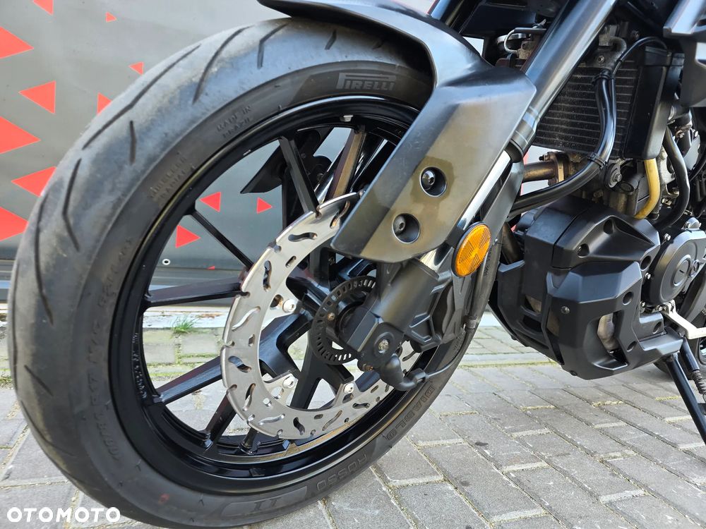 Yamaha MT - 14