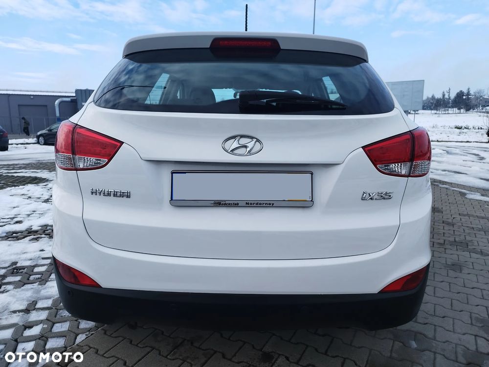 Hyundai ix35 1.6 2WD Fifa World Cup Edition - 3